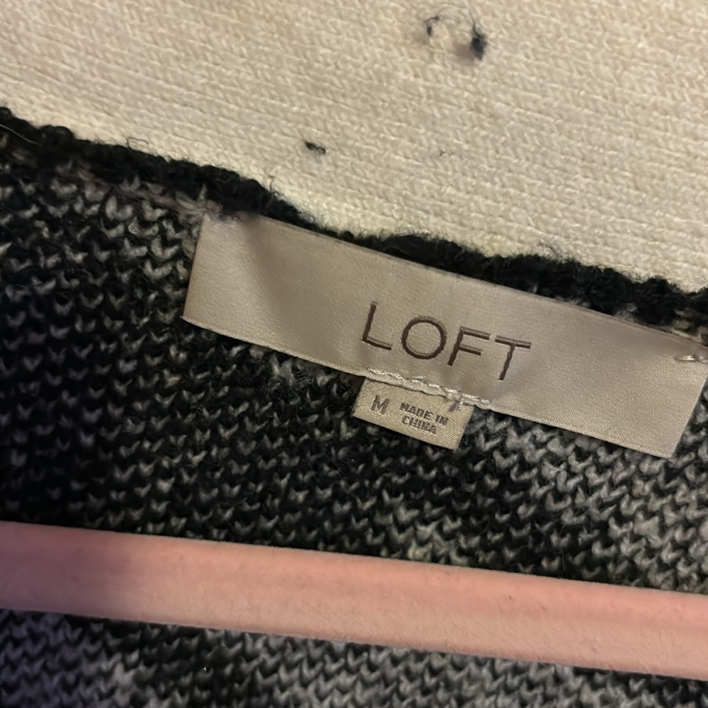 Patterned Loft cardigan. - Picture 2 of 2